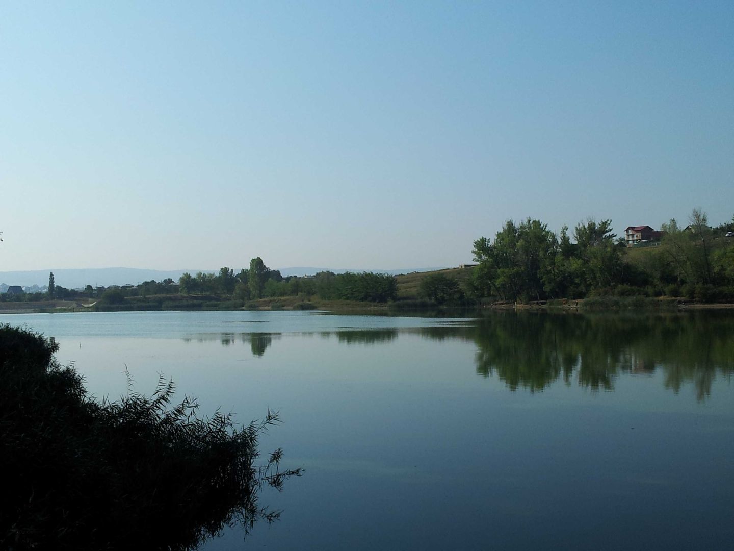 Vand/Inchiriez Casa 460mp+teren 1090mp Lac Ezareni - 1250euro/mp - Poză 6