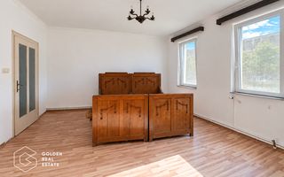 Casa solida cu teren intravilan de 1.555 mp, Sebis, jud. Arad - Poză 6