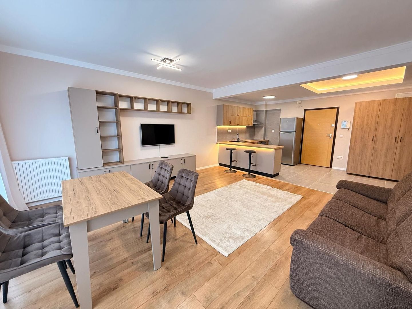 2 camere Emerald Residence | Loc parcare | Comision 0% - Poză 1