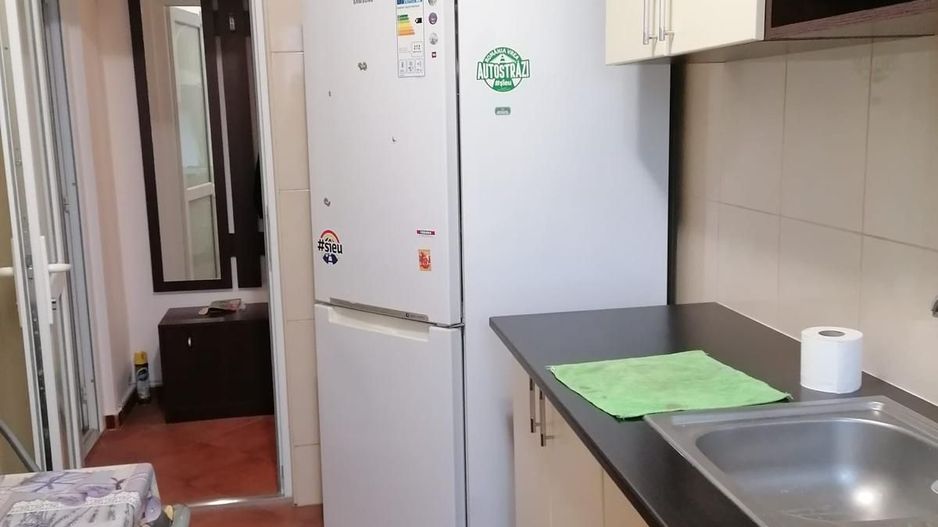 AP. 2 CAMERE VACARESTI, CENTRALA, BUCATARIE INCHISA, METROU 10 MINUTE - Poză 6