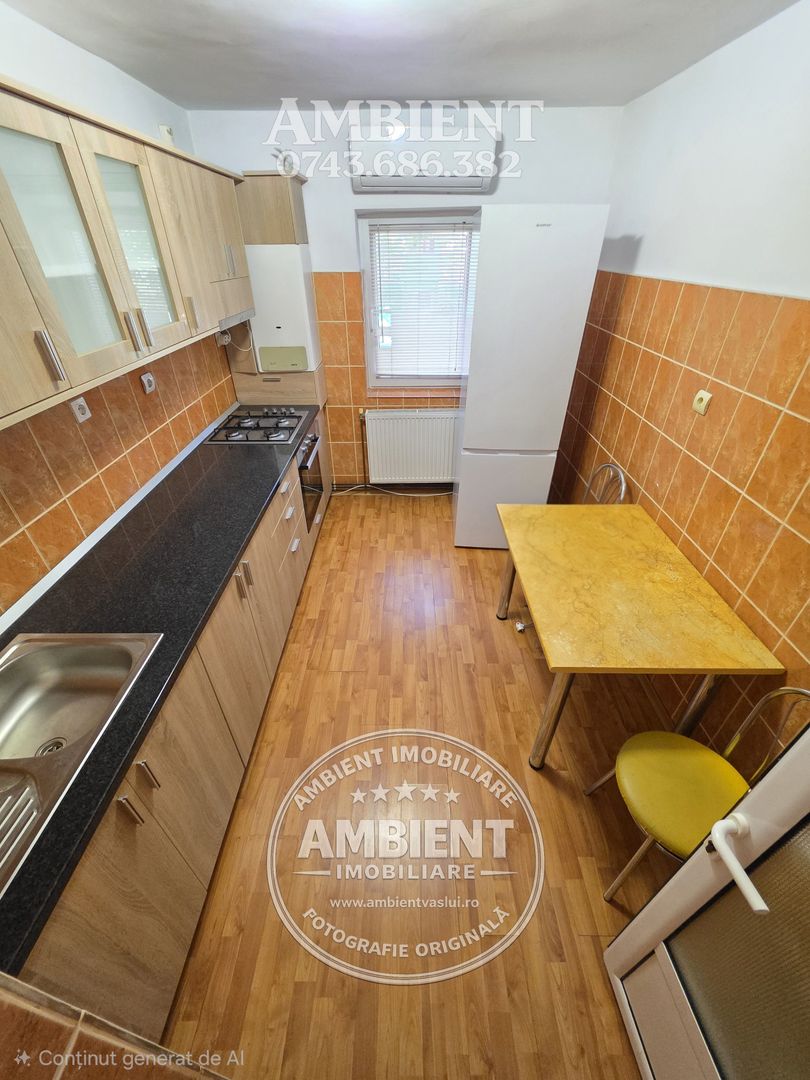 Apartament cu 2 camere, ETAJ 1, mobilat și utilat, VASLUI - zona RACOVIȚĂ; - Poză 4