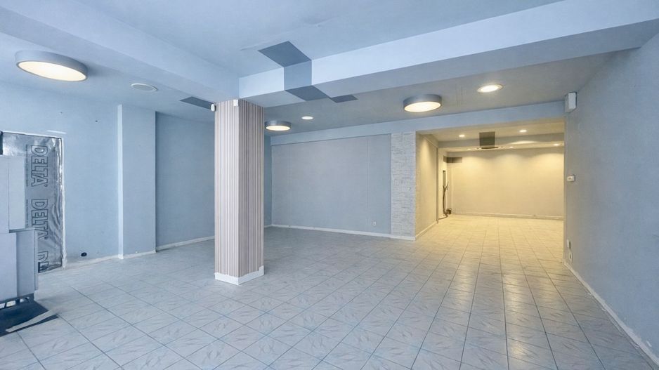 Spatiu Comercial | Ultracentral | 70 MP  | Trafic Intens | Cajvana - Poză 1