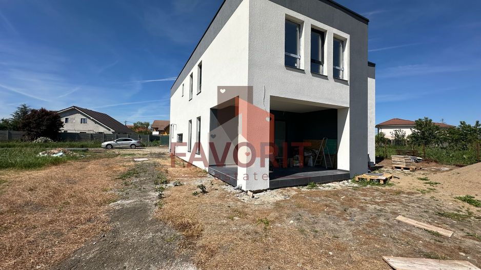 Duplex | Parter + Etaj | Toate utilitatile | Curte generoasa | Sacalaz - Poză 17