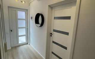 Casă nouă, mobilată, terasă panoramică, curte, Florești. - Poză 4