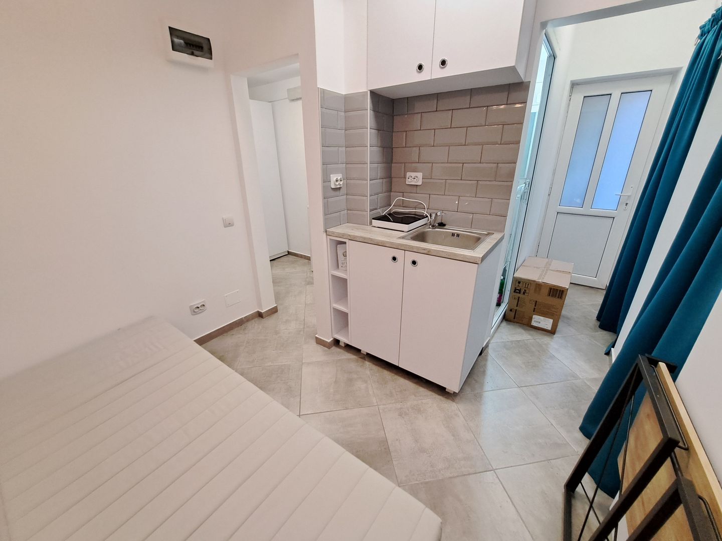 Garsoniera 12,50 mp - Universitate - Poză 2