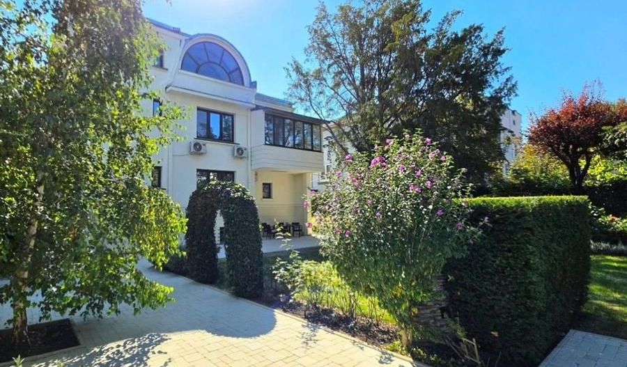 Vilă eleganta, in cartierul Domenii, lângă Arcul de Triumf si Manastirea Casin - Poză 5