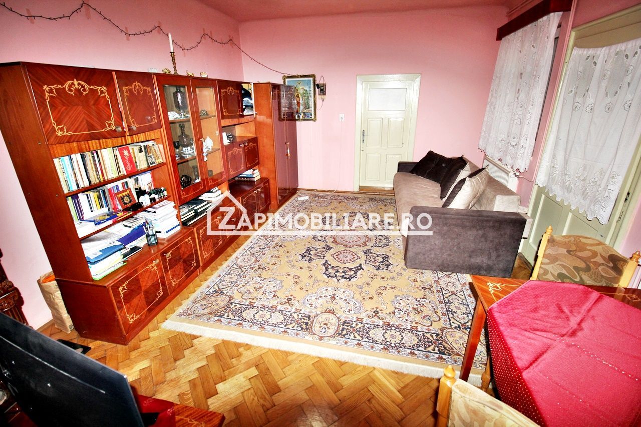 Casa+spatiu comercial,5 camere,2 bai.847mp teren,0%comision - Poză 7