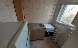 Garsonieră cu balcon, etaj intermediar. - Poză 3