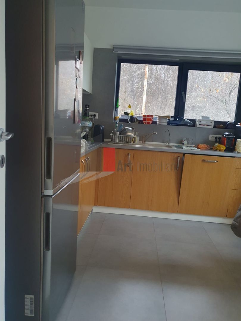 Vila de inchiriat Tunari - Nicolae Iorga - Poză 4