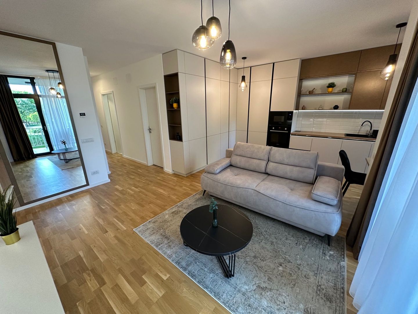 Apartament la ISHO cu loc de parcare și boxa - Poză 3