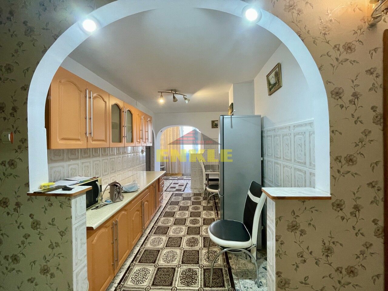 Apartament cu 4 camere de închiriat, etaj 3 - Poză 9