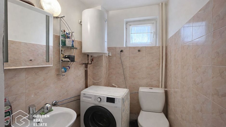 Garsoniera, etaj 3, langa facultate, zona Confectii - Poză 5