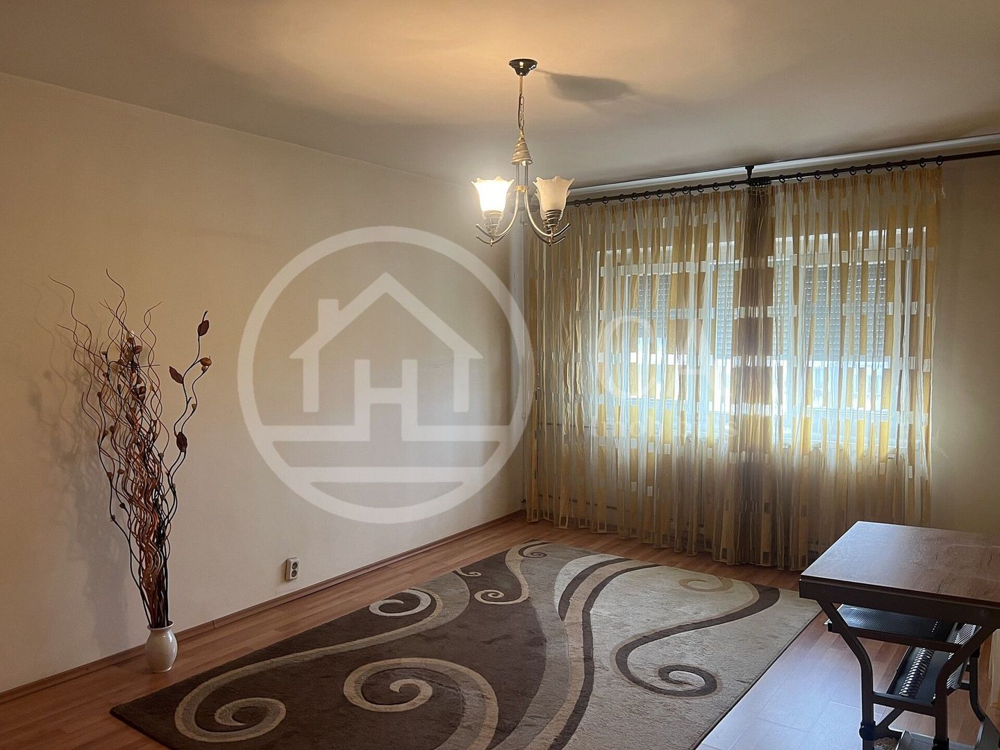 Apartament cu 3 camere de vanzare Velenta Oradea - Poză 2
