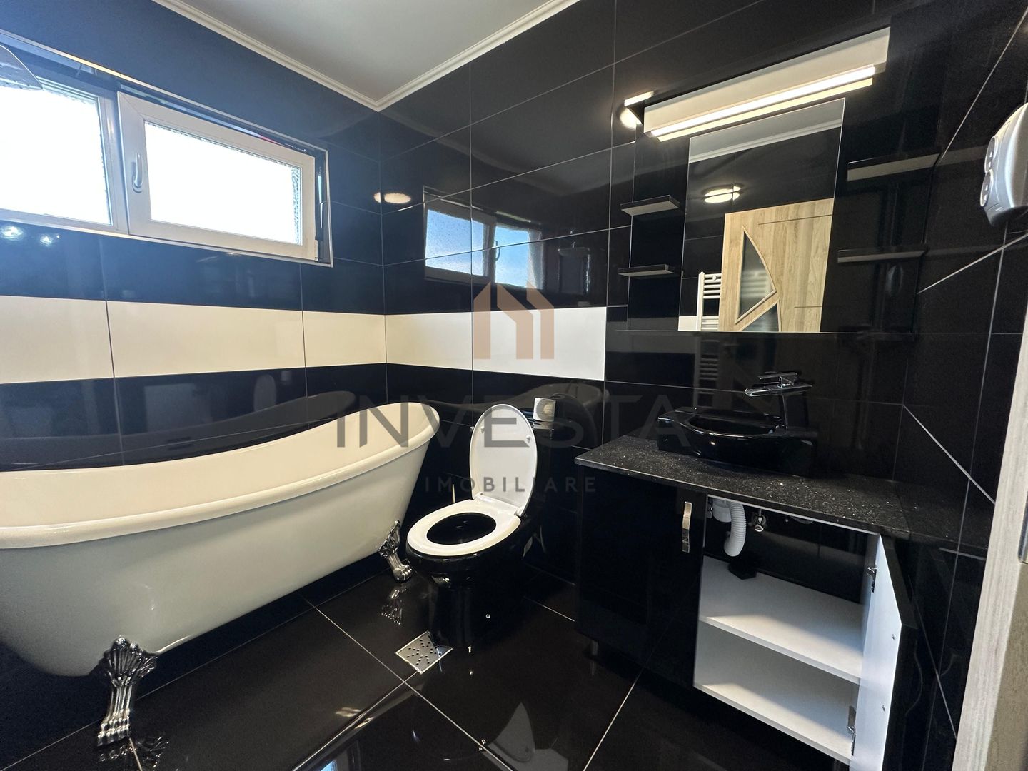 Casa de lux in stil baroc , ultrafinisata si exclusivista, FLORESTI. - Poză 3