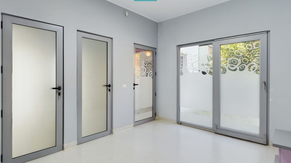 Vilă cu destinație multiplă situată ultracentral - Poză 8