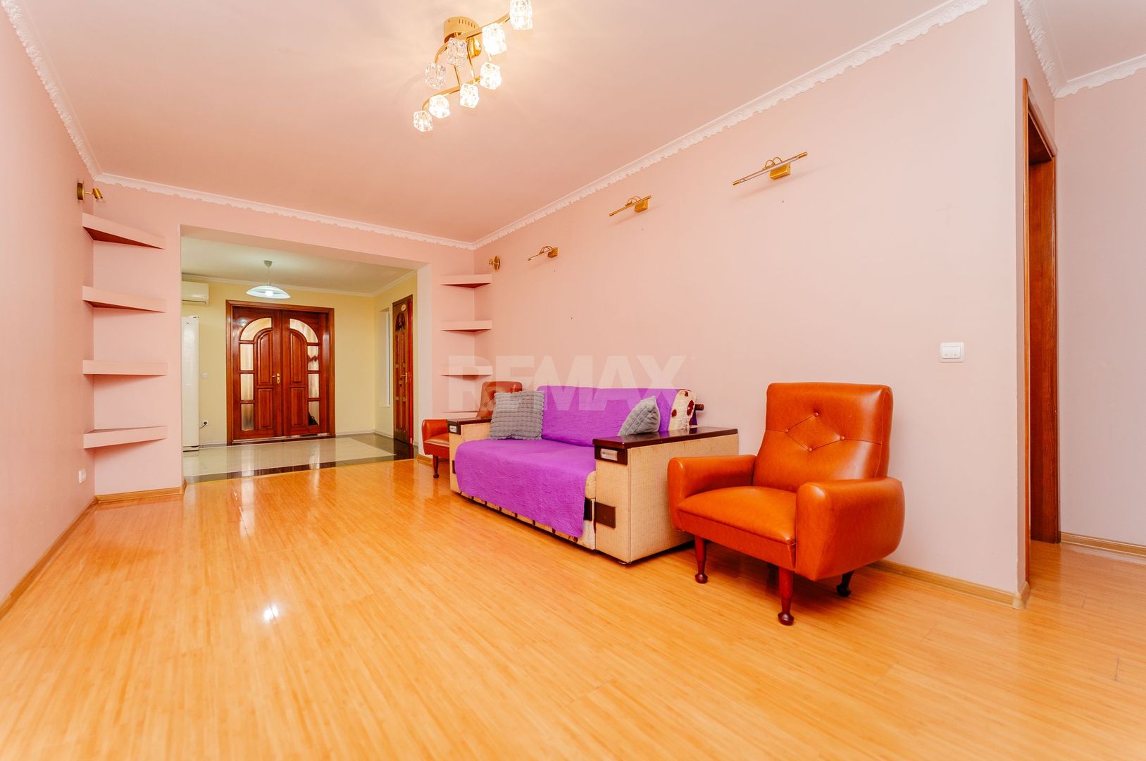 Spațiu comercial+apartament cu 3 camere Botanica Nicolae Zelinski 10/2 - Poză 9