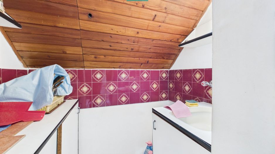 Căsuță de vacanță – cu POTENȚIAL DE INVESTIȚIE - Poză 8