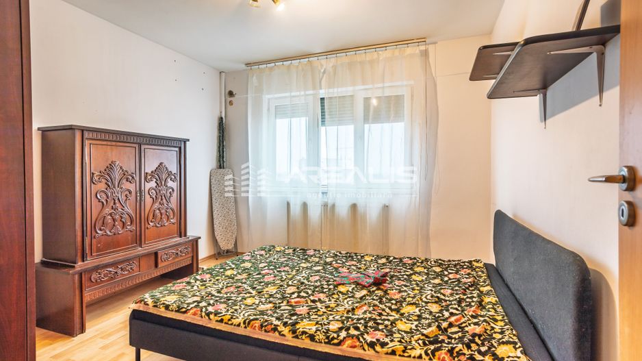 De închiriat -Apartament 3 camere, decomandat, zonă centrală - Poză 12