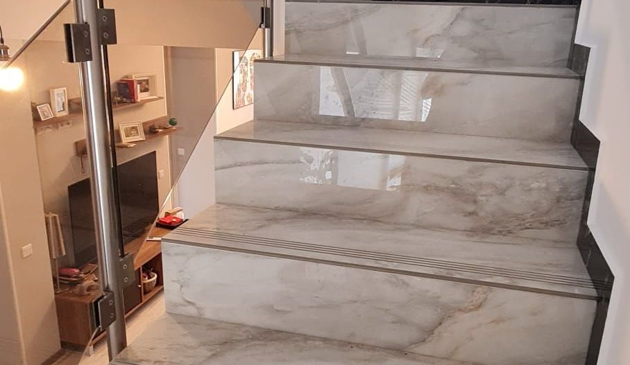 vila ind 6camere+curte+2parcari,totulnou,mobutil sau nu - Poză 14