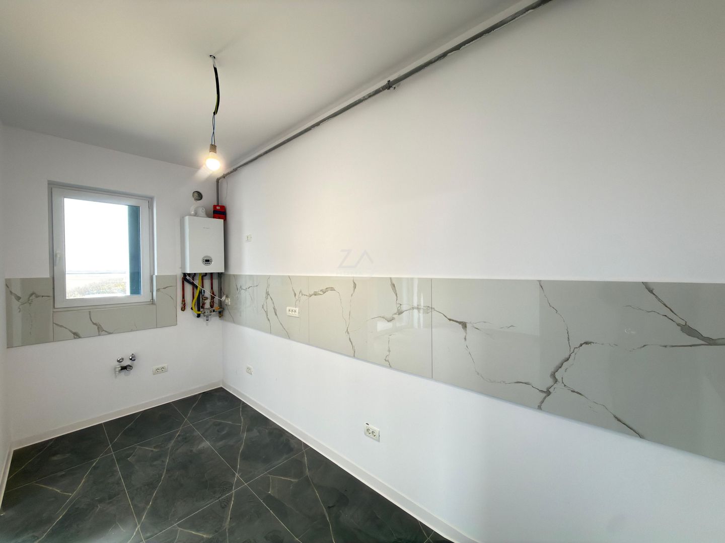Bloc finalizat. Decomandat. Balcon mare. Loc de parcare. - Poză 4