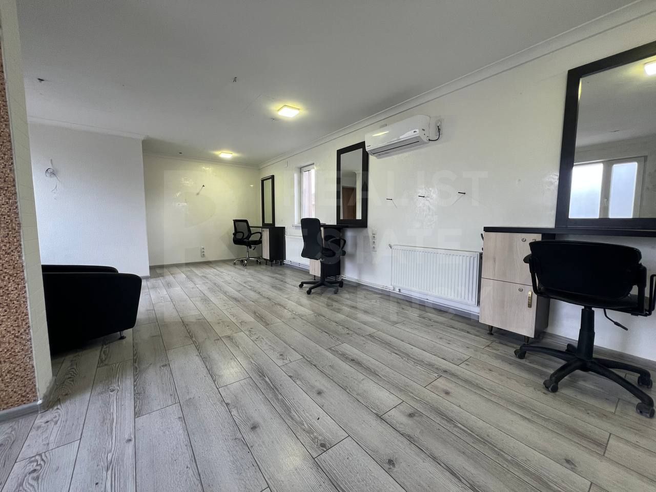 Chirie, spațiu comercial, strada Kiev, Bălți - Poză 1