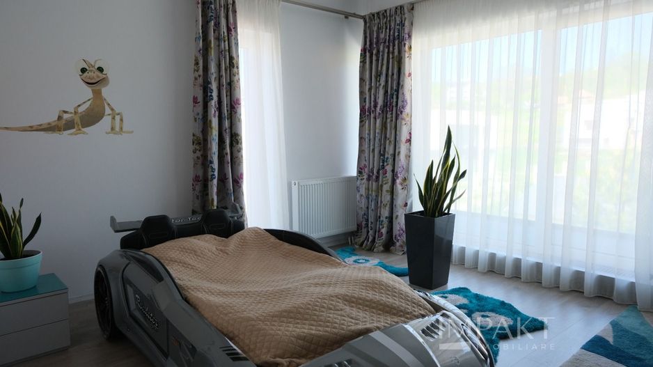 Casa individuala de vanzare, superfinisata, cartier Borhanci! - Poză 7