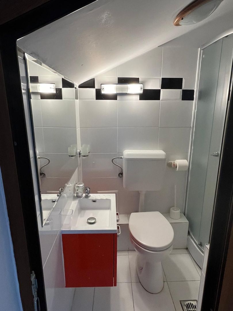 Vila cu piscina Herastrau | Panouri solare | Parcare | Rezidential sau birouri - Poză 20