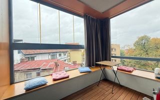 Apartament cu 2 camere, tip duplex, cu design industrial și personalitate - Poză 9