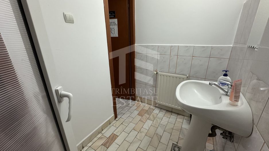 VATRA LUMINOASA -Agricultori | Cladire 1900mp din 2001 | Teren 1030mp - Poză 44