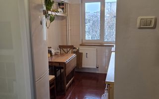De vanzare apartament 3 camere Drumul Taberei - Poză 12
