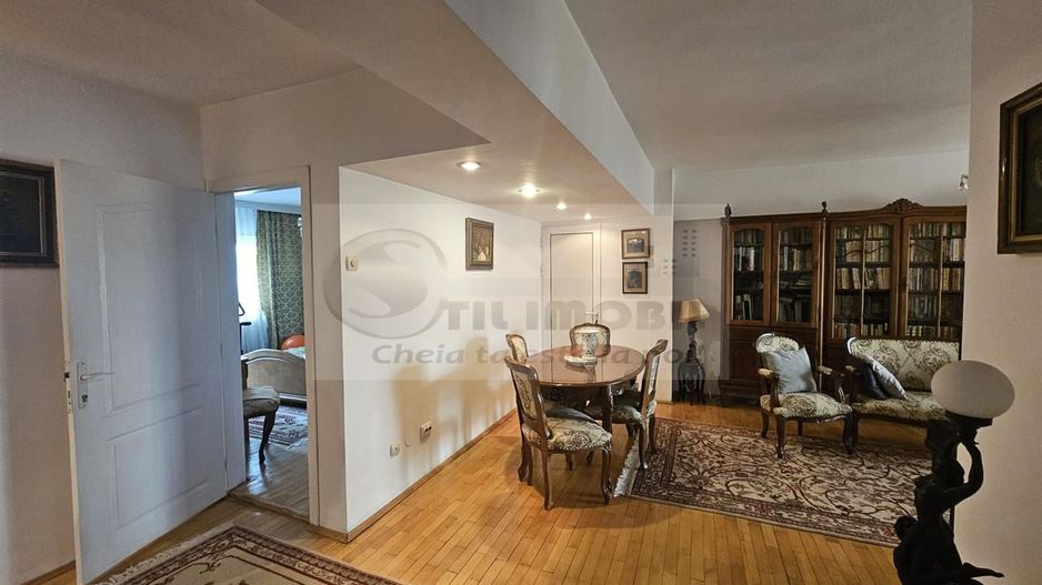 Apartament 4 camere, 95 mp – zonă Hala Centrala - Poză 1