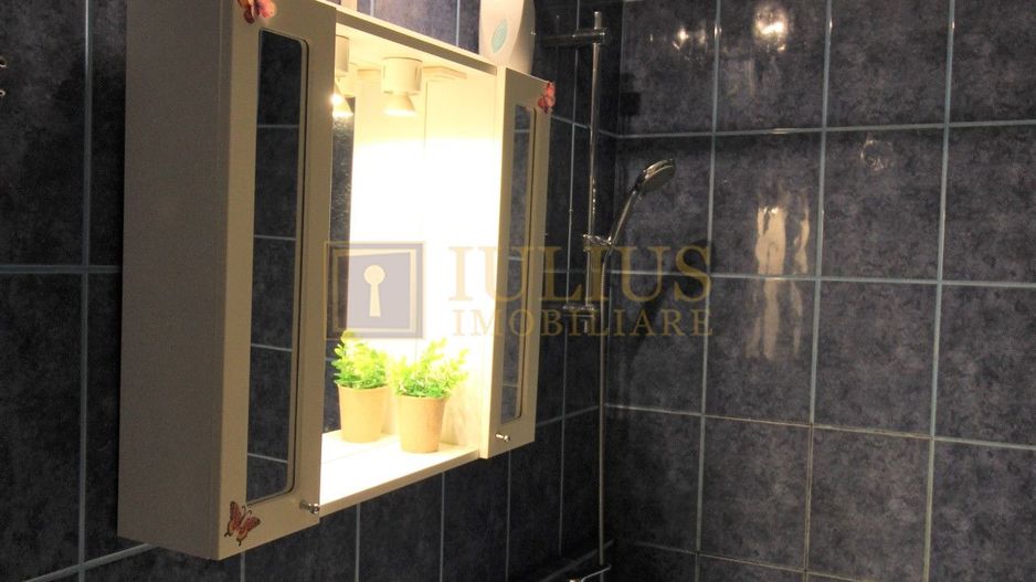 3 camere, decomandat, centrala proprie - Poză 14