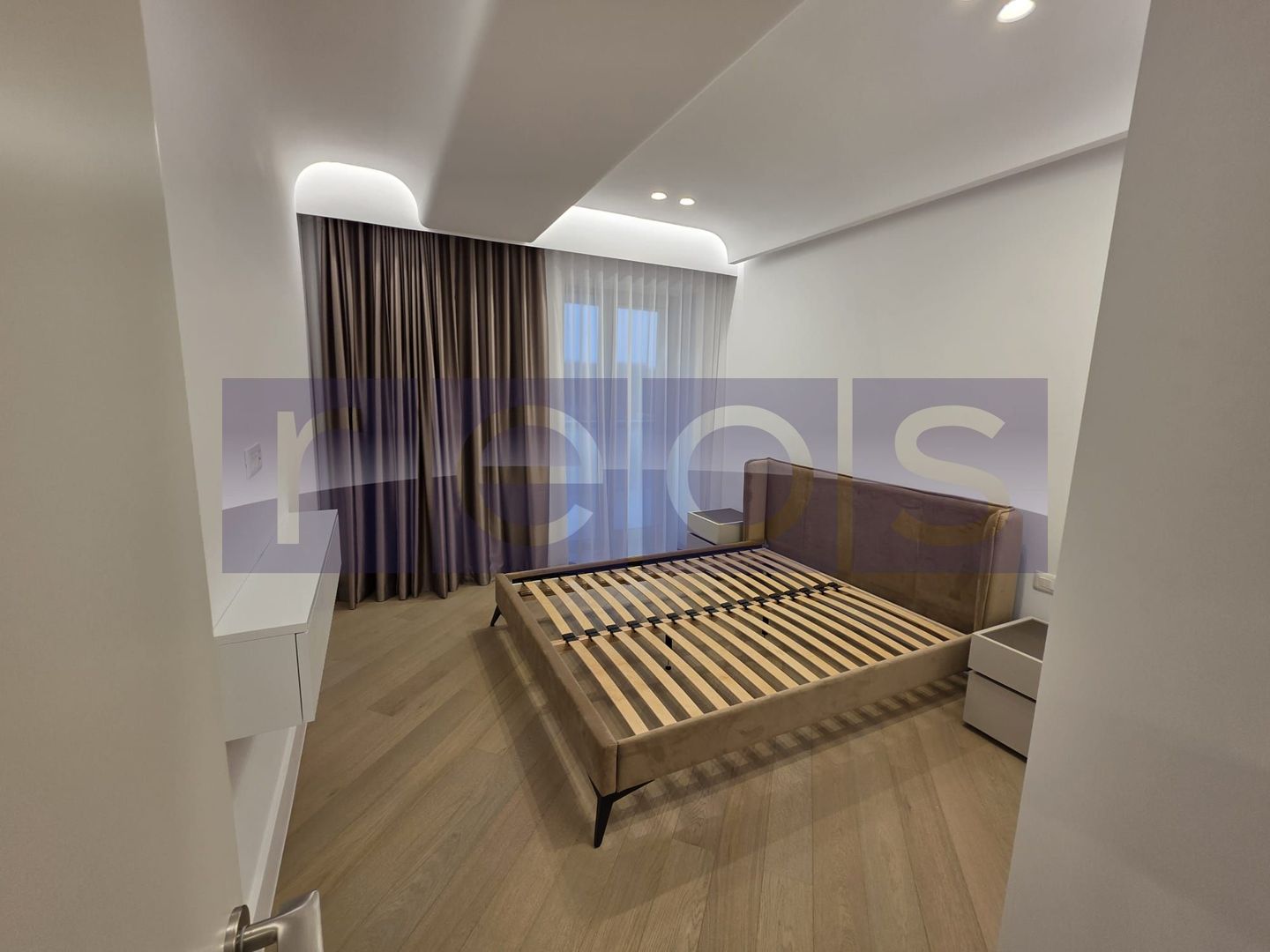 VANZARE APARTAMENT 80MP | 3 CAMERE | MOBILAT-UTILAT LUX | TERASA 24MP - Poză 5