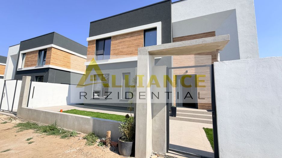 CASA DE VANZARE LA INTRARE IN COMUNA BERCENI – 5 CAMERE - Poză 1