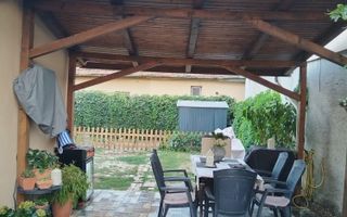 Casă -zona Liviu Rebreanu - Poză 3