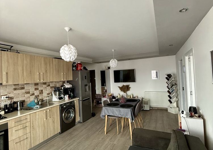 Apartament 3 camere, dressing, balcon, parcare, zona Eroilor - Poză 2
