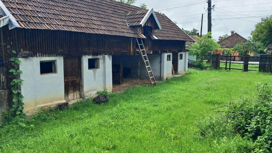 Casă și teren intravilan Polovragi - Poză 7