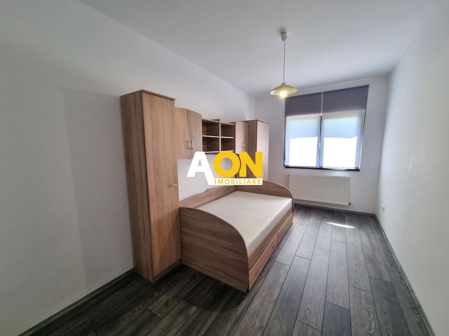 Apartament cu 3 Camere, Etaj Intermediar, Bloc Nou, Centru - Poză 6