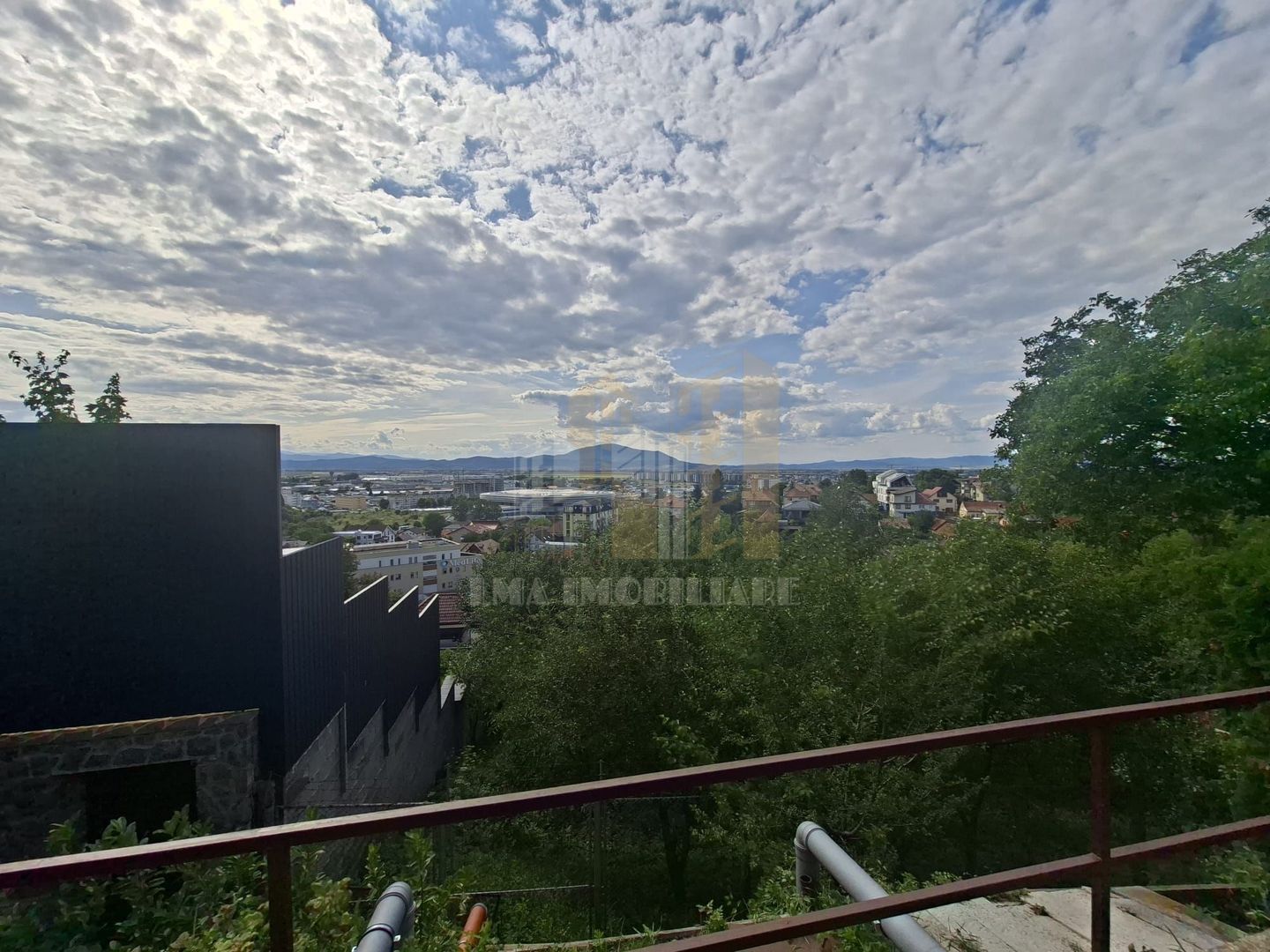 Apartament 2 camere semidecomandat Brasovul vechi - Poză 20