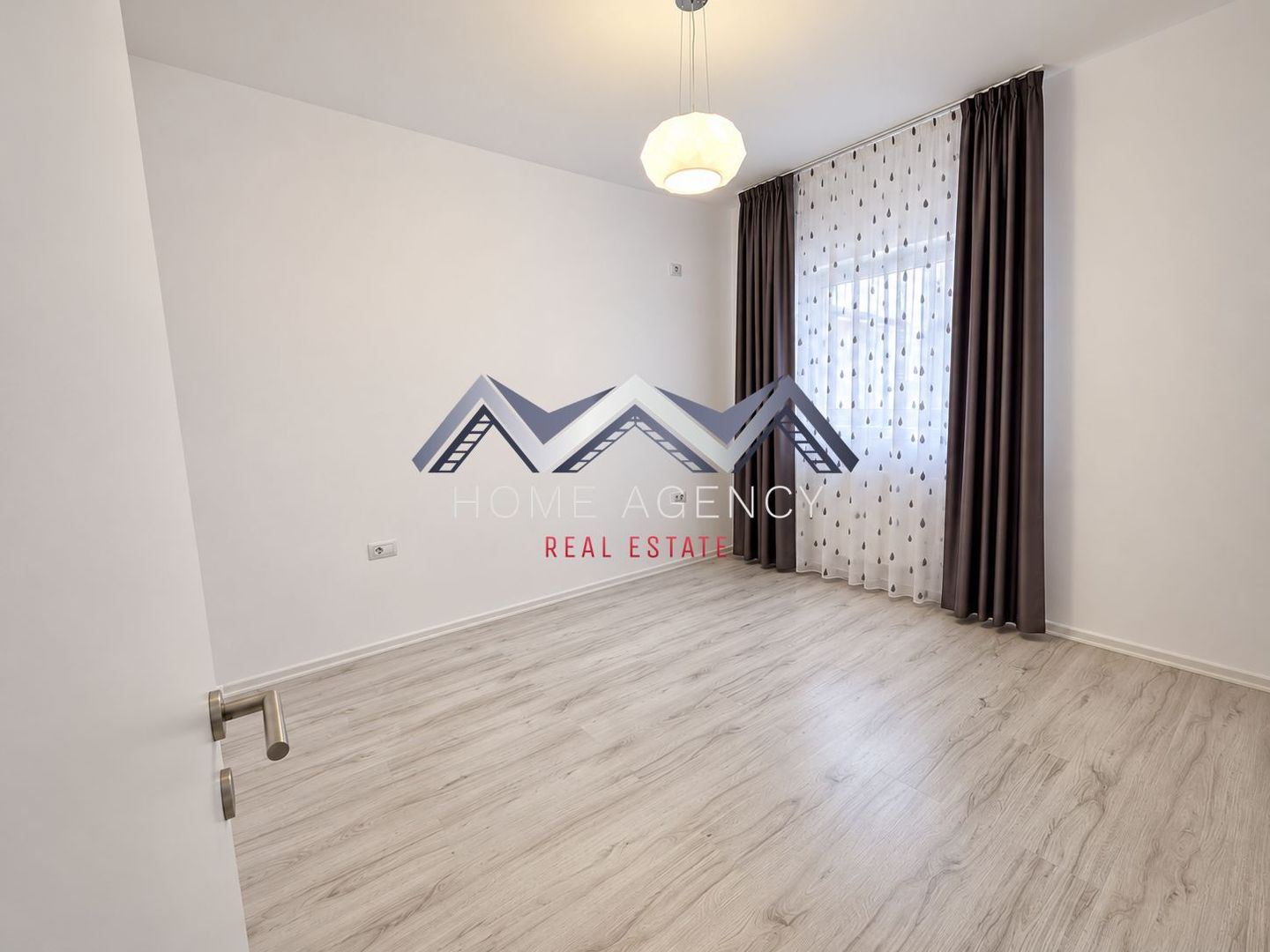 Casă individuală P+1+pod Otopeni - Poză 4
