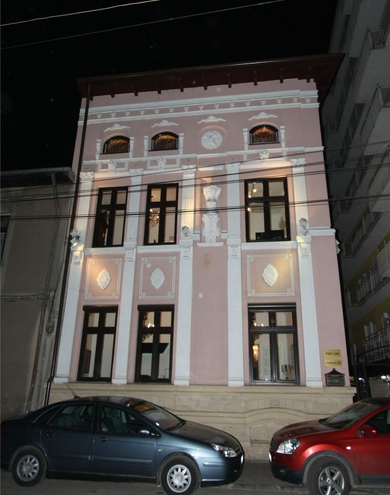 Casa de inchiriat in zona Mosilor |renovata si consolidata recent - Poză 8