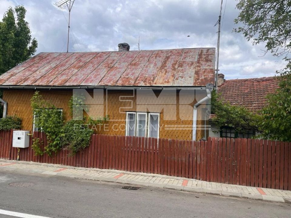 Casa Individuala | 3 minute de centrul Radautului - Poză 1