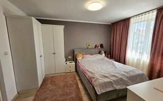 1/2 Duplex mobilat, utilat, 4 camere, pivnita, 200 mp teren - Poză 9