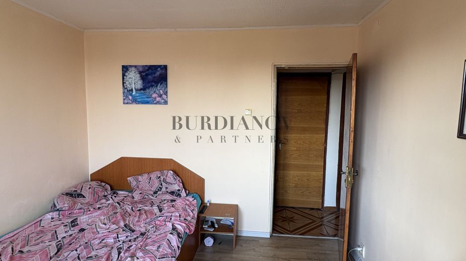 Apartament cu 3 camere - Centrală proprie - Metrou Apărătorii Patriei - Poză 5