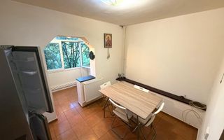 3 camere decomandat cu 2 bai Rovine etajul 3 centrala termica 72mp - Poză 5