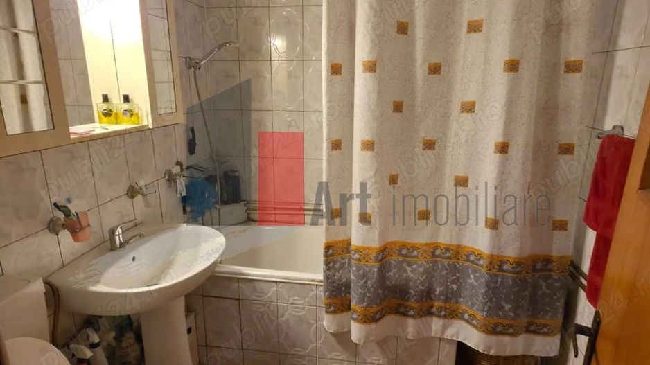 APARTAMENT 4 CAMERE BARCA-DUMBRRAVA NOUA - Poză 9