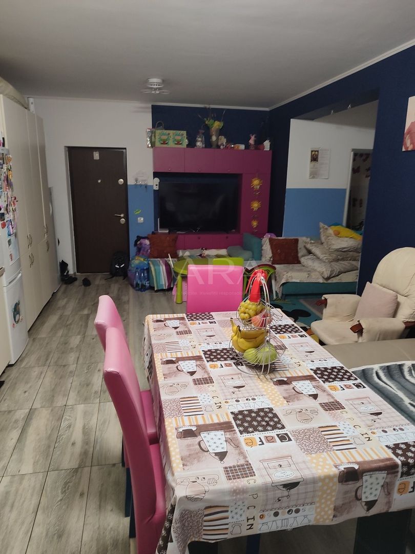 Apartament de 3 camere cu parcare, Florești - Zona Pepco - Poză 2
