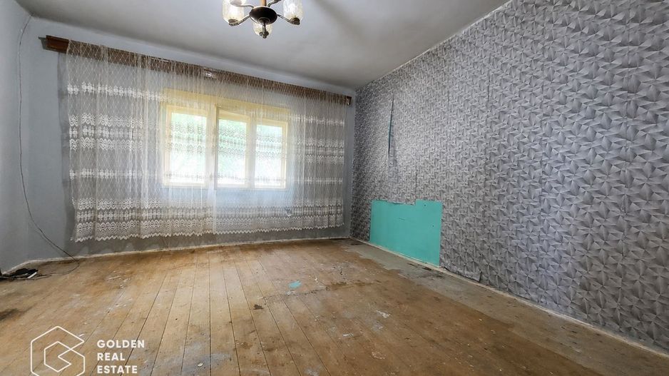 Casa cu teren de 420 mp, localitatea Paulis - Poză 11