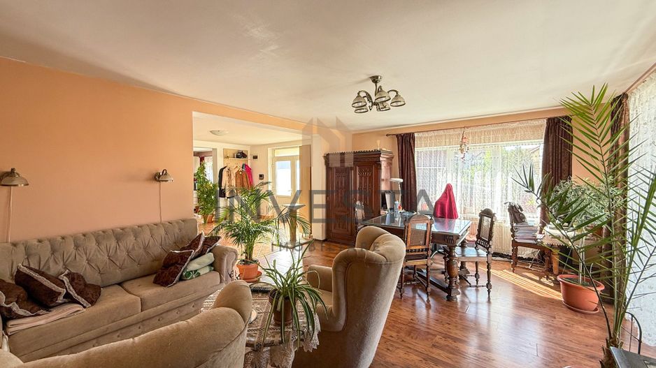 Casa individuala, Cartier Europa, retrasa de la strada principala! - Poză 3