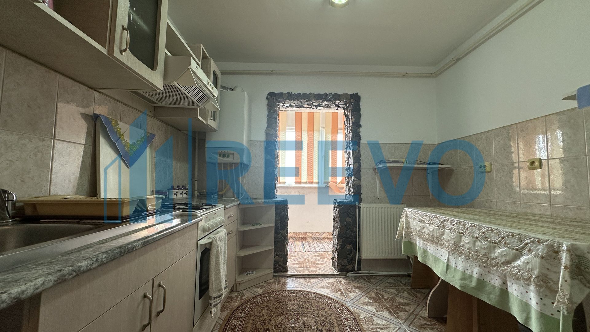 Apartament 2 camere, etaj 3, centru, Buhuși - Poză 4